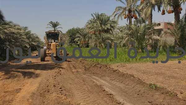 بدء أعمال انشاء و رصف طريق البر الشرقي للمريوطية