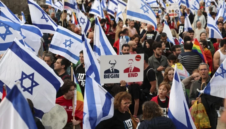 إسرائيليون يتظاهرون عشية أسبوع حاسم لمشروع تعديل النظام القضائي