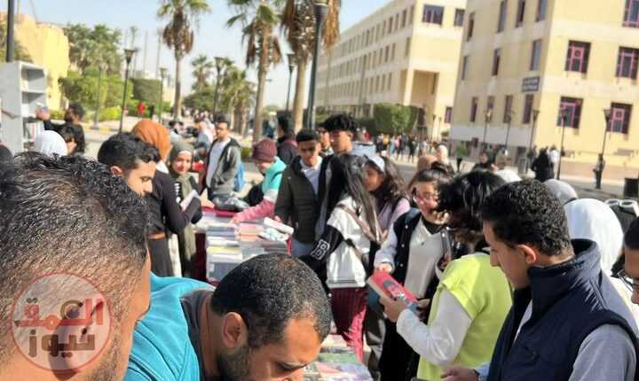 الاتحاد المصرى لطلبة كلية الصيدلة بجامعة السادس من أكتوبر ينظم معرض الكتاب لطلبة الجامعة.