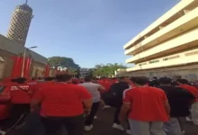 مصدر يوضح .. سبب تجمع جماهير الأهلي أمام ملعب مباراتهم مع الزمالك بالسوبر الأفريقي لليد